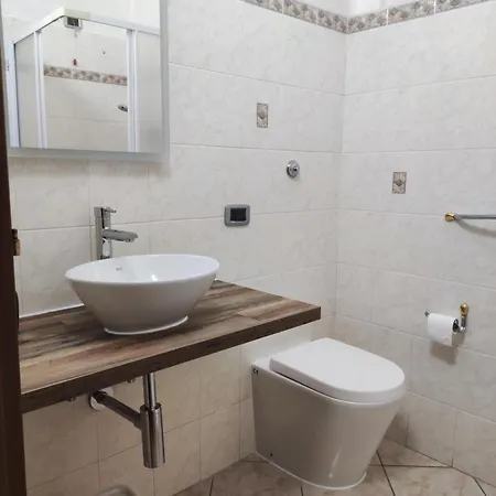 Casa Leblanc Чивитавеккья