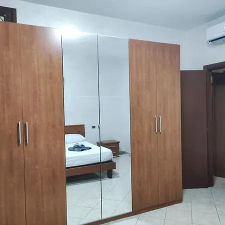 Casa Leblanc Чивитавеккья